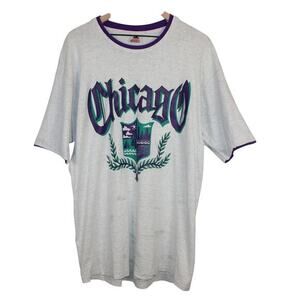 Vintage Chicago Ringer‎ T-Shirt Purple Graphic Tee Fruit of Loom XL Retro Casual